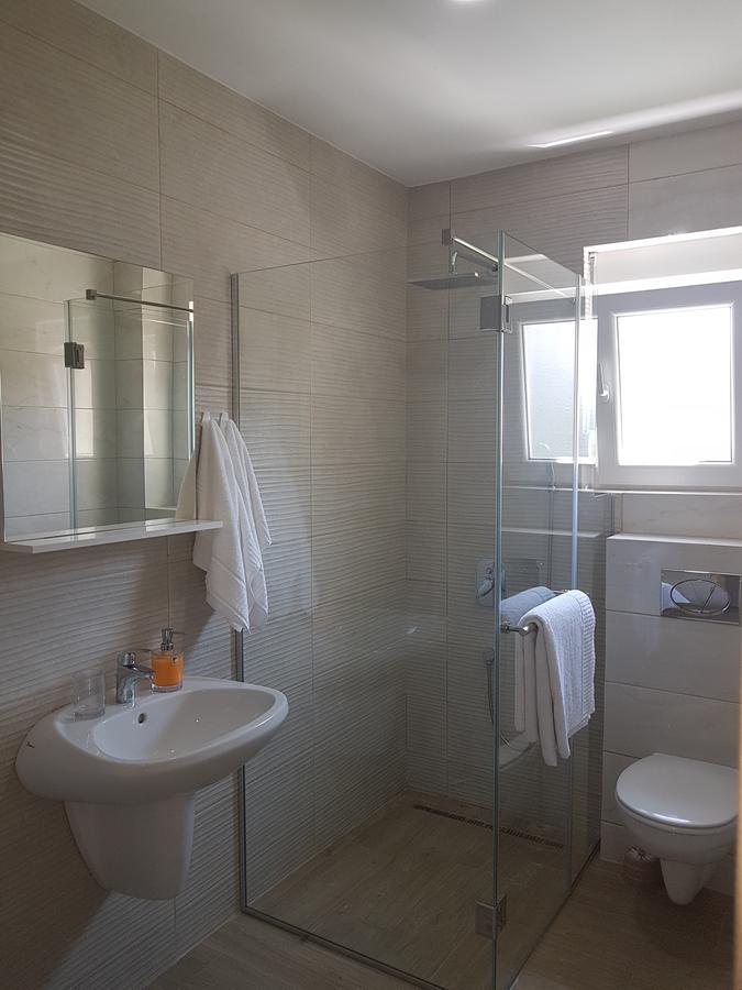 Guest house And Lijesevic *